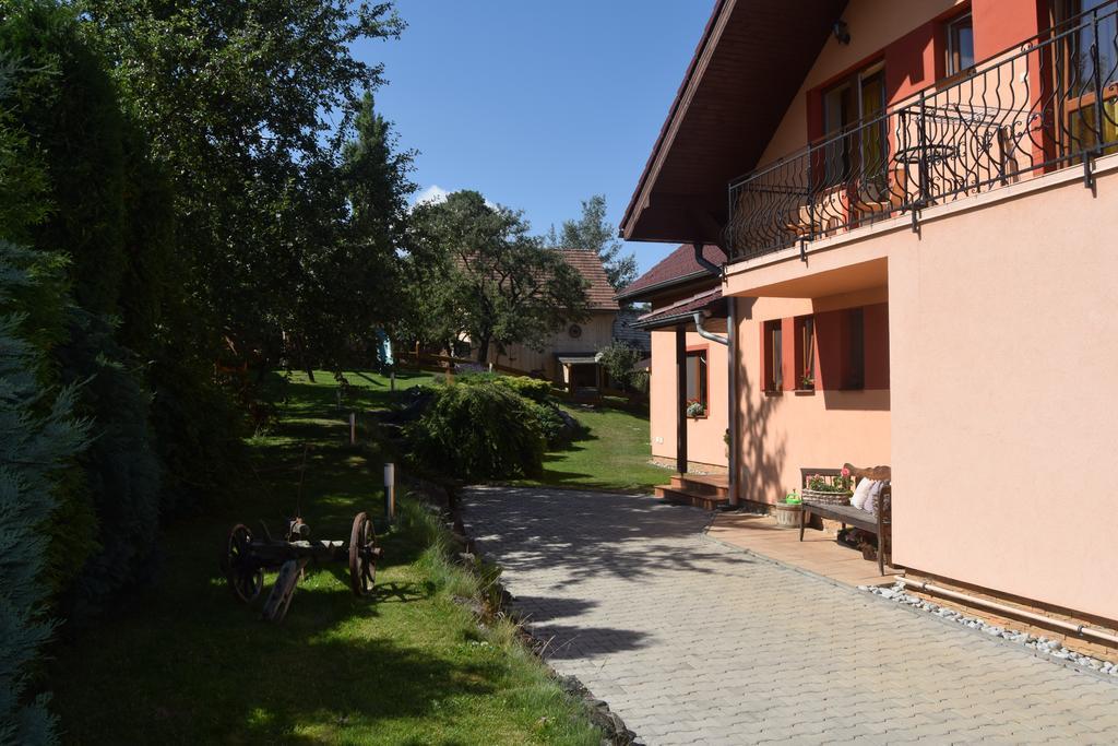 Hotel Pezion Limbovy Dvor Wierzbów Zewnętrze zdjęcie