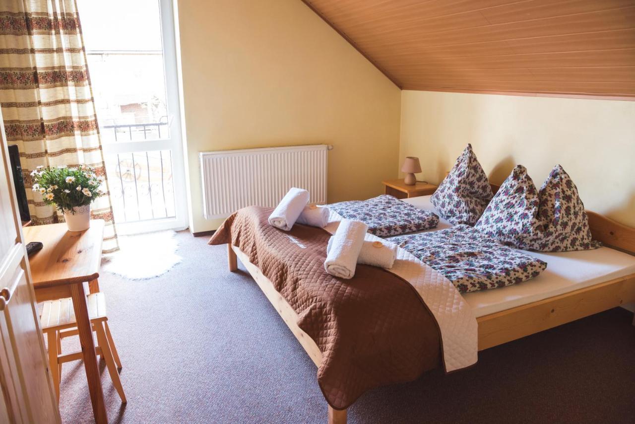 Hotel Pezion Limbovy Dvor Wierzbów Zewnętrze zdjęcie