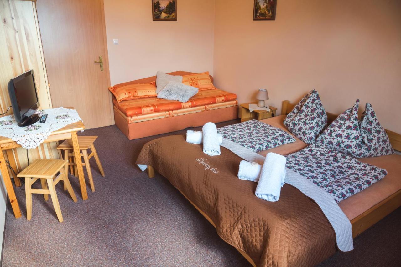 Hotel Pezion Limbovy Dvor Wierzbów Zewnętrze zdjęcie